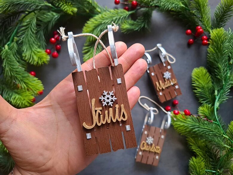 Personalizēts eglīšu rotājums "Ragaviņas"