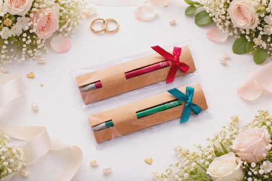 Pildspalva kā dāvana svinību viesim