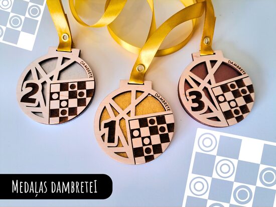 Medaļas dambretei ar krāsotu pamatni #2