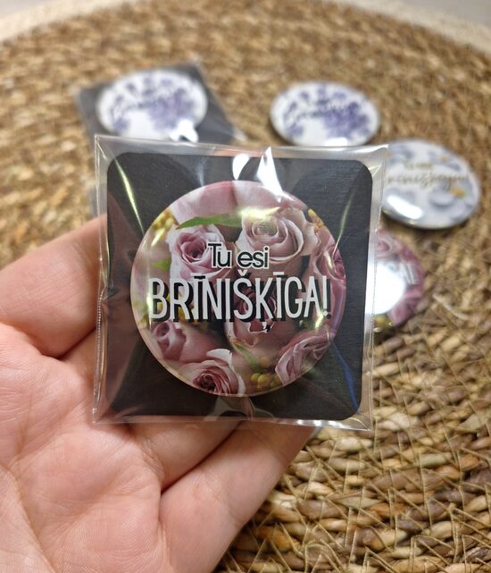 Nozīmītes "Tu esi brīnišķīga!"