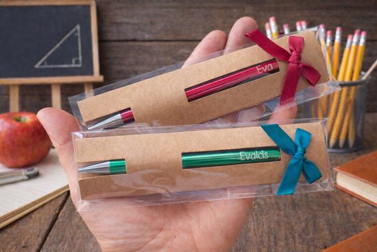 Pildspalva ar personalizētu gravējumu (iepakota)