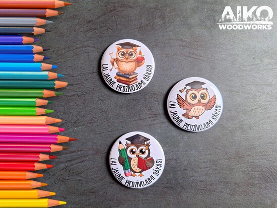 Krāsains magnētiņš "Lai jaunie piedzīvojumi sākas!"