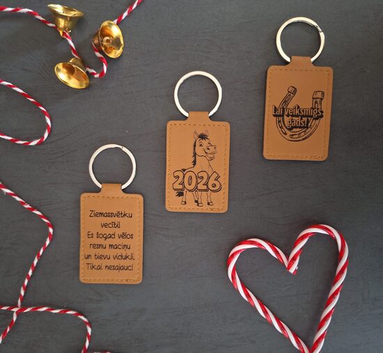 Atslēgu piekariņš ar standarta dizainu