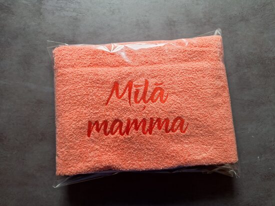 Dvielis "Mīļā mamma" (laškrāsa, 70x140cm)