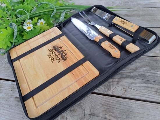 Dēlītis gaļai ar piederumiem (melnā somā)