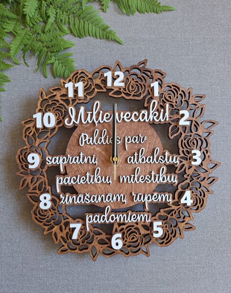 Koka pulkstenis vecākiem, vedējiem